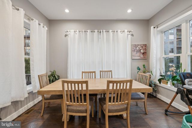 1221 S ROLFE ST, Arlington, VA 22204
