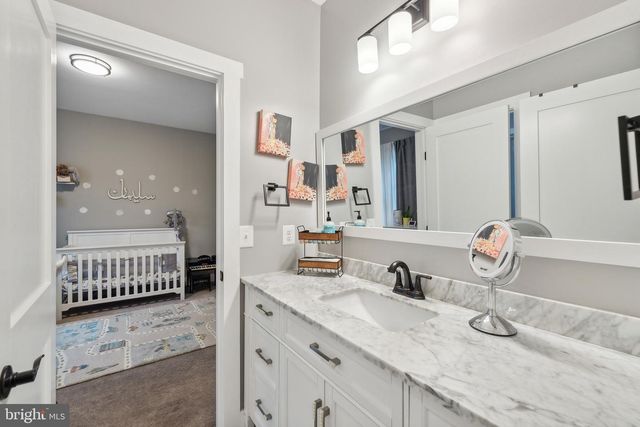 1221 S ROLFE ST, Arlington, VA 22204