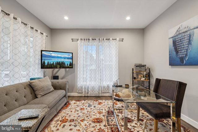 1221 S ROLFE ST, Arlington, VA 22204