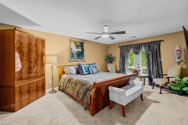 2016 Ledford Road, Greensboro, NC 27406