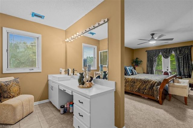 2016 Ledford Road, Greensboro, NC 27406