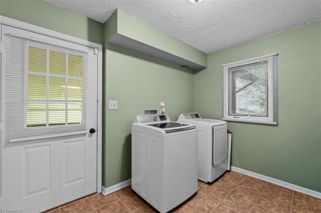 2016 Ledford Road, Greensboro, NC 27406