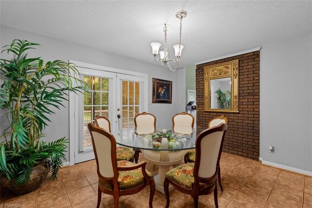 2016 Ledford Road, Greensboro, NC 27406