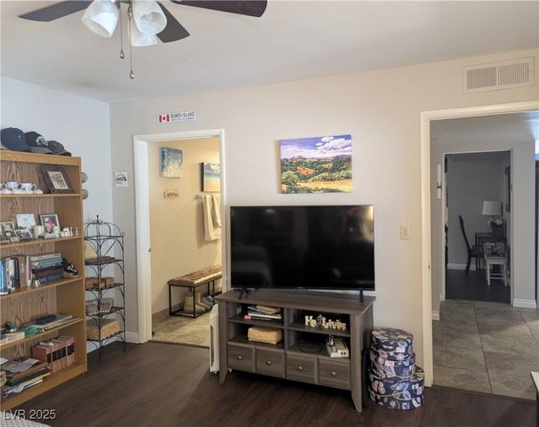 2684 San Lago Court, Las Vegas, NV 89121