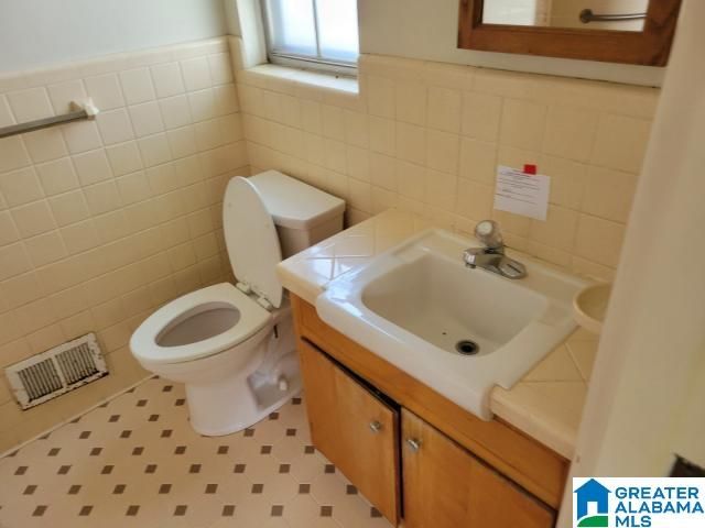 621 BEACON DRIVE, Fairfield, AL 35064