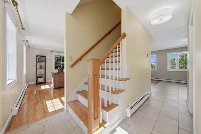 74 Noll's Farm Road, Auburn, NH 03032