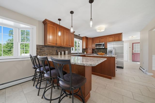 74 Noll's Farm Road, Auburn, NH 03032