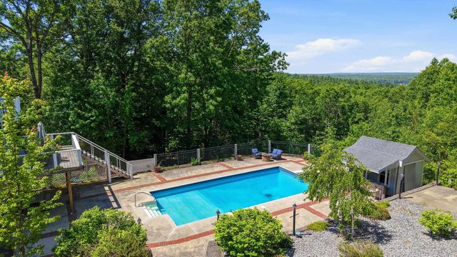 74 Noll's Farm Road, Auburn, NH 03032