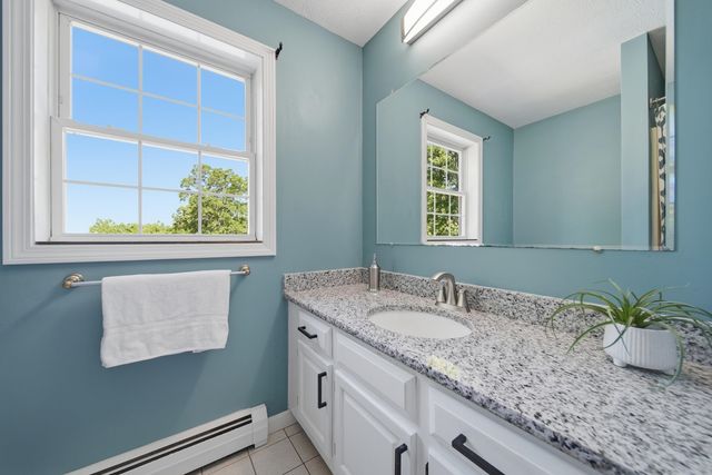 74 Noll's Farm Road, Auburn, NH 03032