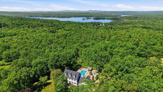 74 Noll's Farm Road, Auburn, NH 03032