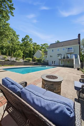 74 Noll's Farm Road, Auburn, NH 03032