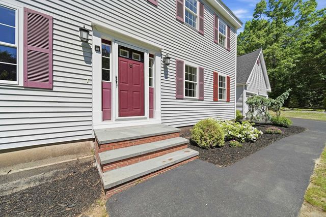 74 Noll's Farm Road, Auburn, NH 03032