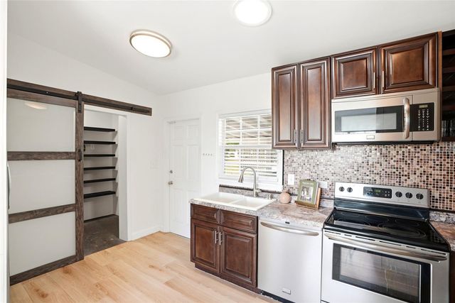 4030 MARLIN DRIVE SE, St Petersburg, FL 33705