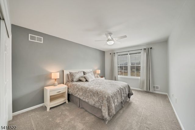 5 Candour Ct, Washington Twp., NJ 07853