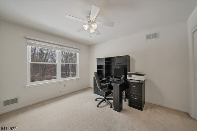 5 Candour Ct, Washington Twp., NJ 07853