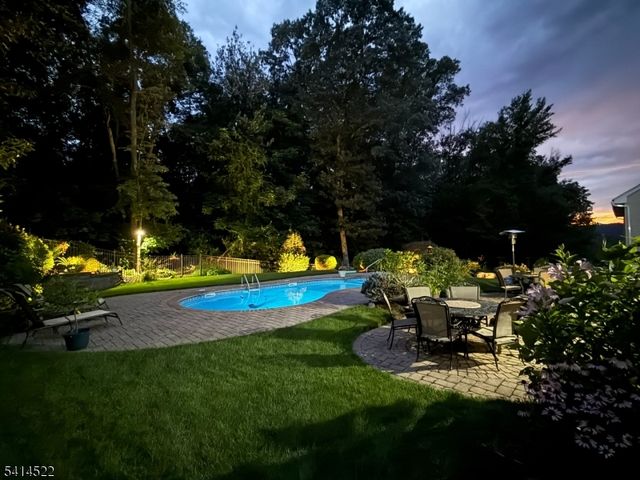 5 Candour Ct, Washington Twp., NJ 07853