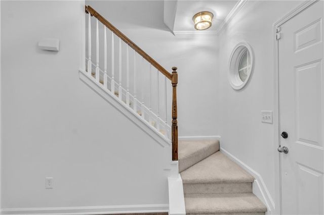 5233 Whiteoak Avenue, Smyrna, GA 30080