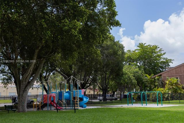 11353 SW 109th Rd 55-X, Miami, FL 33176