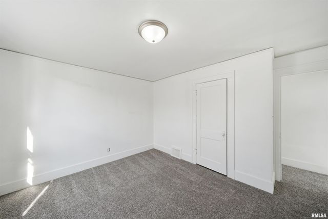 705 NE MONROE Street, Peoria, IL 61603