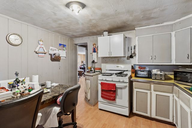 4511 Dorset Avenue, Lisle, IL 60532