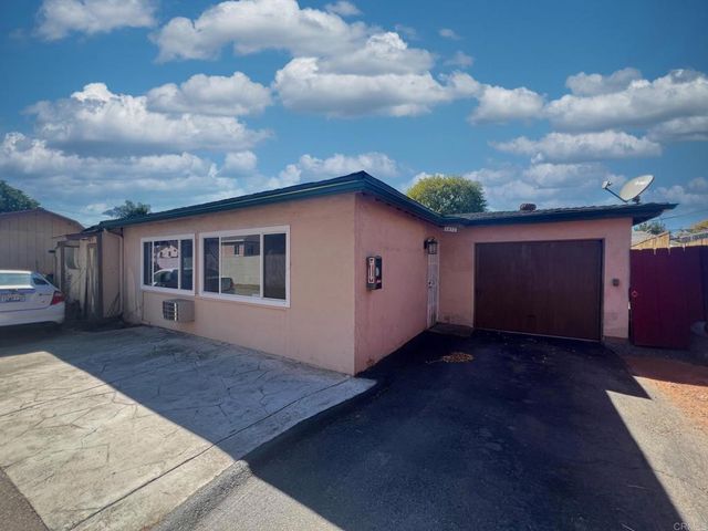 34 Peach Avenue, El Cajon, CA 92021