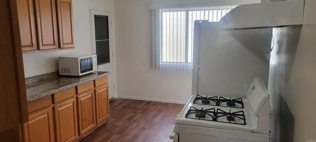 34 Peach Avenue, El Cajon, CA 92021