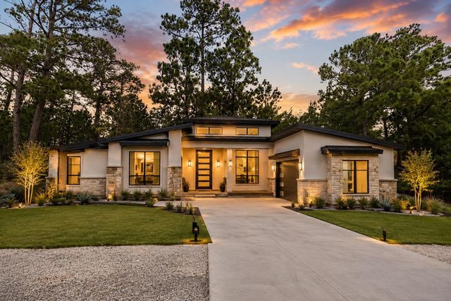 106 Maui CT, Bastrop, TX 78602