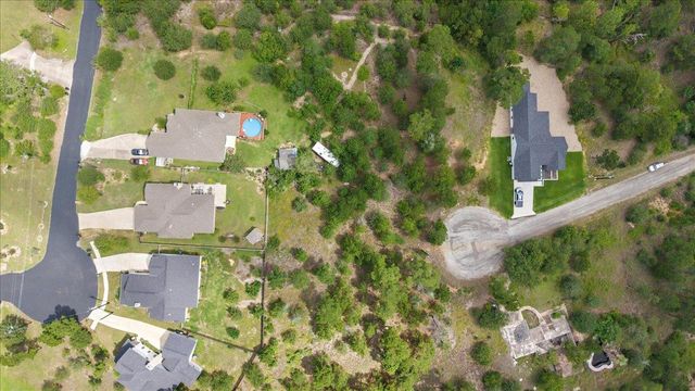 106 Maui CT, Bastrop, TX 78602