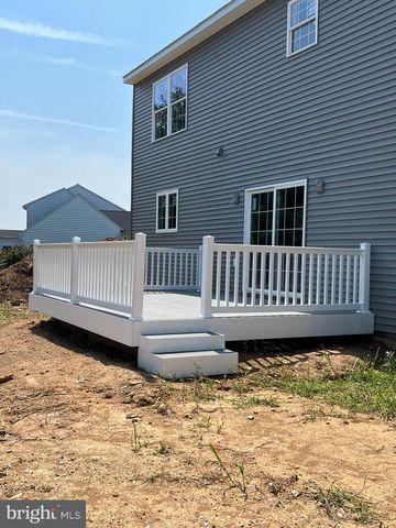 103 FAIRHILL DR, Lancaster, PA 17602