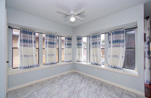 6823 Puerta Vista Lane, Houston, TX 77083