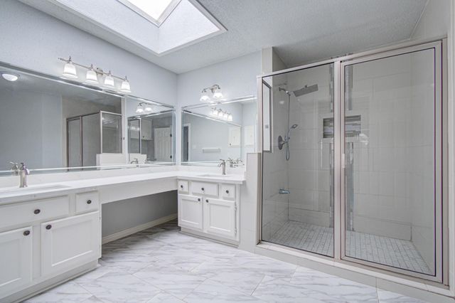 6823 Puerta Vista Lane, Houston, TX 77083