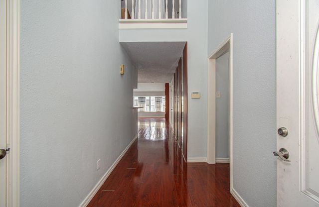 6823 Puerta Vista Lane, Houston, TX 77083