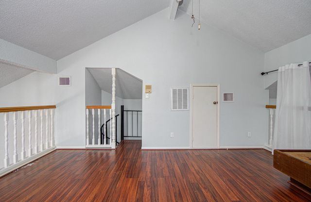 6823 Puerta Vista Lane, Houston, TX 77083