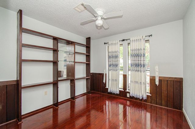6823 Puerta Vista Lane, Houston, TX 77083