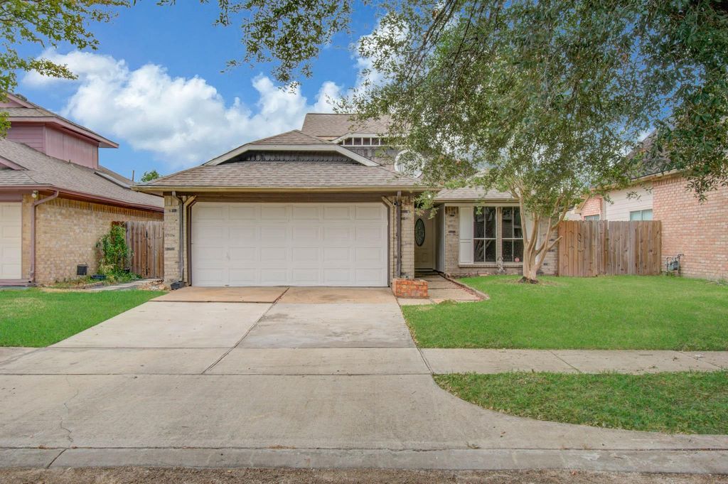 6823 Puerta Vista Lane, Houston, TX 77083