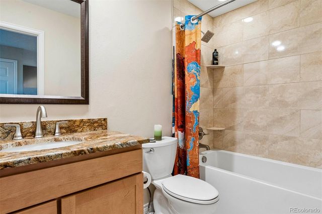 2446 S Vaughn Way E, Aurora, CO 80014