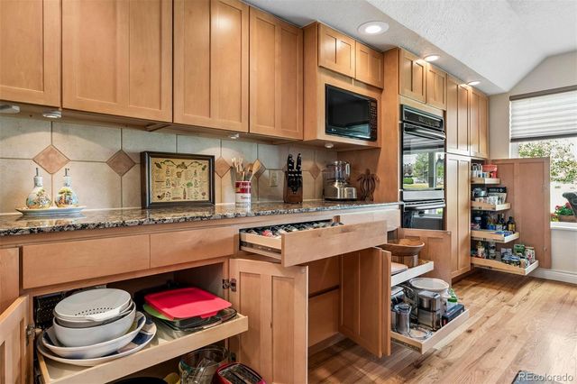 2446 S Vaughn Way E, Aurora, CO 80014
