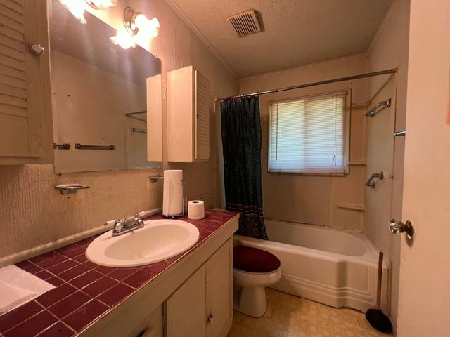 1054 S Hampton Road, Columbus, OH 43227