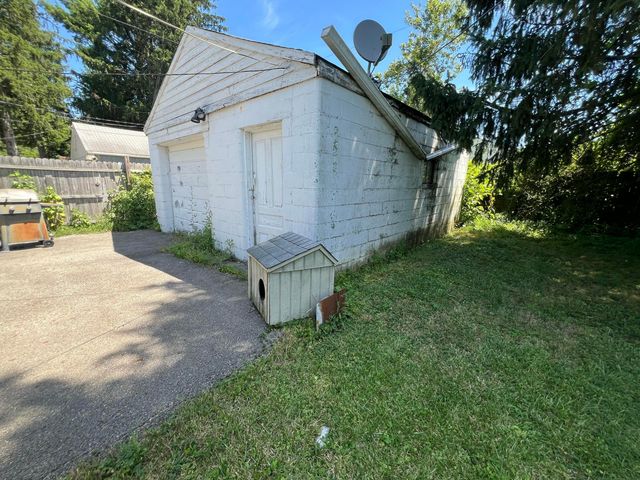1054 S Hampton Road, Columbus, OH 43227