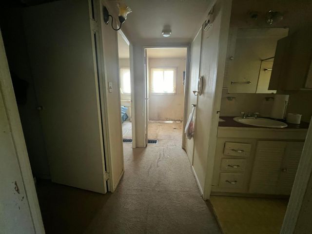 1054 S Hampton Road, Columbus, OH 43227