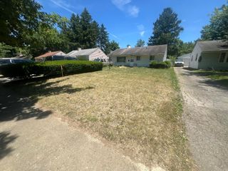 1054 S Hampton Road, Columbus, OH 43227
