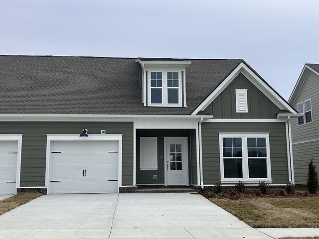 5109 Pace Park Cir, Columbia, TN 38401