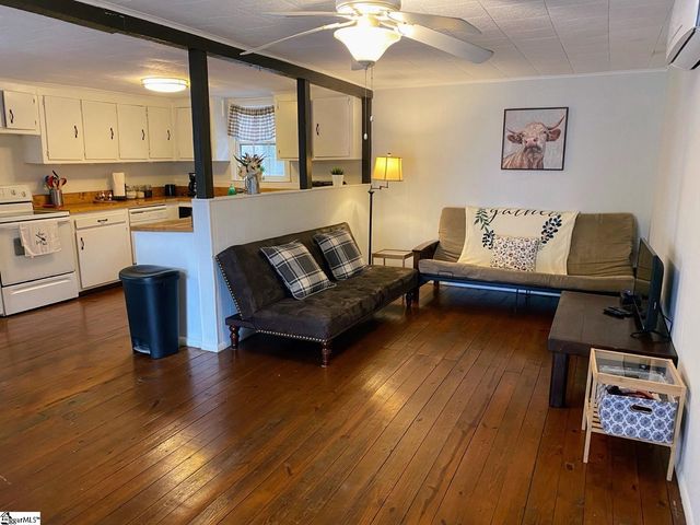 305 E Cherokee Street, Chesnee, SC 29323