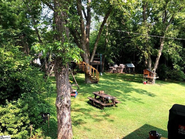 305 E Cherokee Street, Chesnee, SC 29323