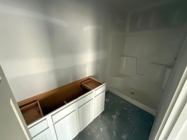 5103 N Toben Ct, Bel Aire, KS 67226
