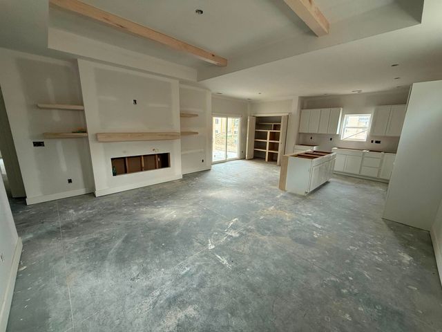 5103 N Toben Ct, Bel Aire, KS 67226