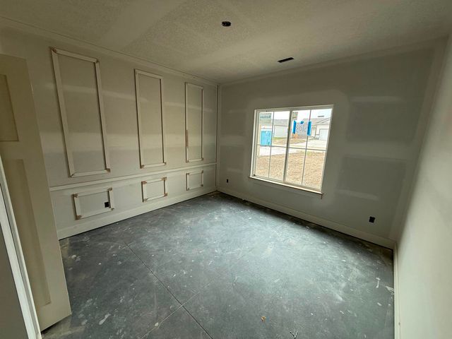 5103 N Toben Ct, Bel Aire, KS 67226