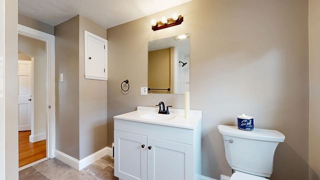 6 Maple Circle, Shrewsbury, MA 01545