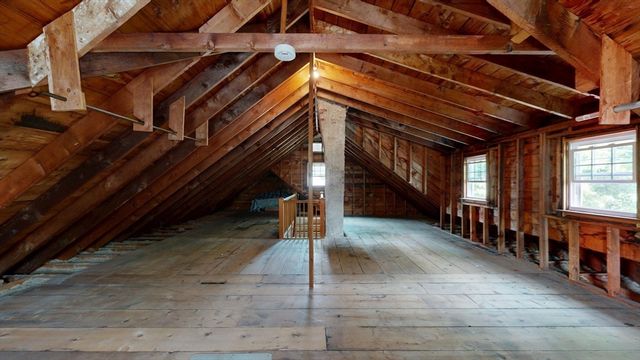6 Maple Circle, Shrewsbury, MA 01545