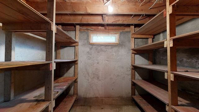 6 Maple Circle, Shrewsbury, MA 01545